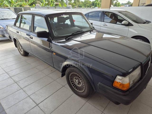 1995 Volvo 240 Fully Restored For Sale - 3