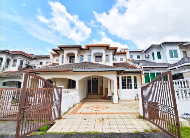 Double Storey House For Sale at USJ 11, Subang Jaya, Selangor 1