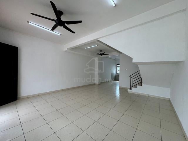Senai Scientex Jaya 2 Storey End Lot Full loan Unit 1