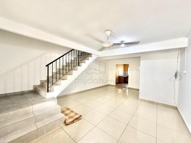(End Lot) Double Storey Kos Rendah Bukit Rimau Seksyen 32 Shah Alam 1