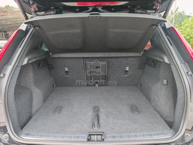 2023 Volvo XC40 2.0 B5 ULTIMATE HARMAN/KARDON FSR - 5