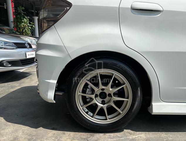 2013 Honda JAZZ 1.5 FACELIFT (A) GE8 RS 1 Owner - 5