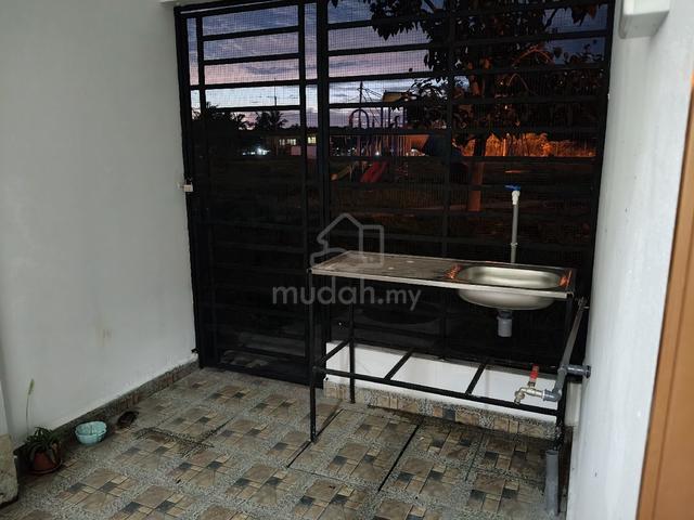 Taman Aussie Ria, corner lot for rent 1