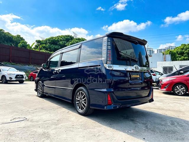 17 Toyota VOXY 2.0 ZS KIRAMEKI OTR W/O INS & R/T - 5