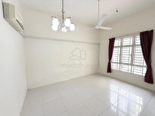 Nice Master Bedroom with AirCond @ PV13 Condo Danau Kota Setapak KL 1