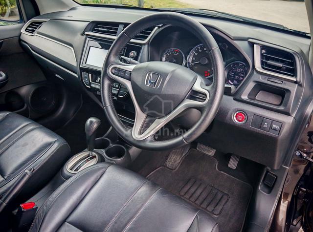 2017 Honda BR-V 1.5 V (A)F.Leather High Spec 7Seat - 3