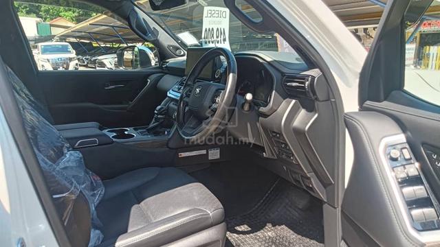 Limited offerš„2023 Toyota LANDCRUISER 3.3 ZX (A) - 5