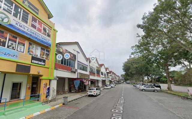 Impian Emas @ Bukit Impian Facing Main Road Shop Lot Double Storey 1