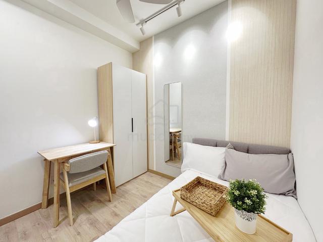Emporis (Kota Damansara) 1