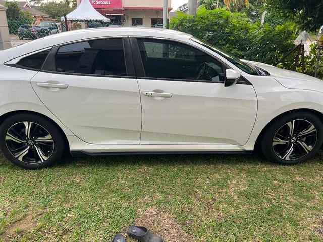 2018 Honda CIVIC 1.5 TC (A) - 4