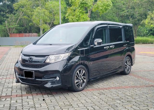 2017 Honda STEPWAGON 1.5 SPADA (A) - 4