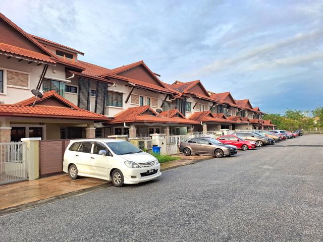 Premium Double Storey Superlink in Alam Impian 1