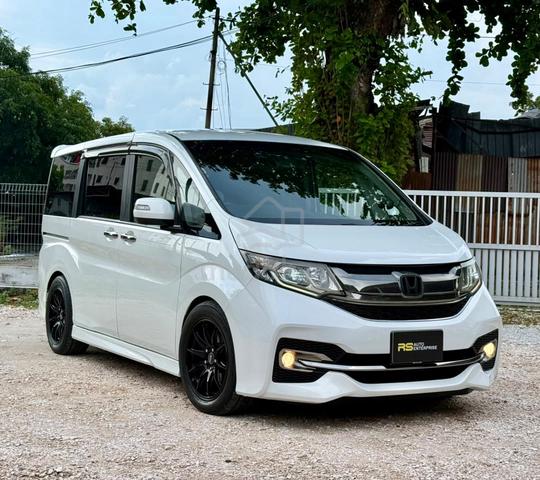 2017 Honda Stepwagon 1.5 SPADA COOL SPIRIT RP3 - 2