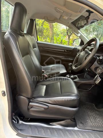 2021 Toyota HILUX SINGLE CAB 2.4 MT  2 Doors - 5