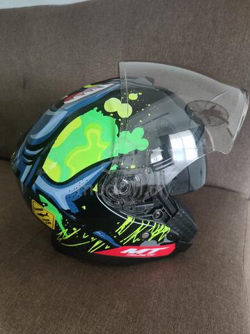 MT Helmets Thunder 3 SV Jet Shark Danger - photo 6 of 6