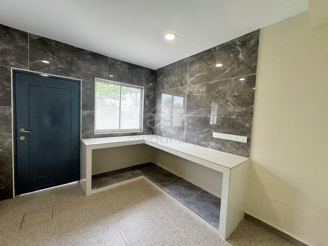 Large Double Storey Terrace | Bungalow Feel LivingFOR SALE 🔥 Permas 1