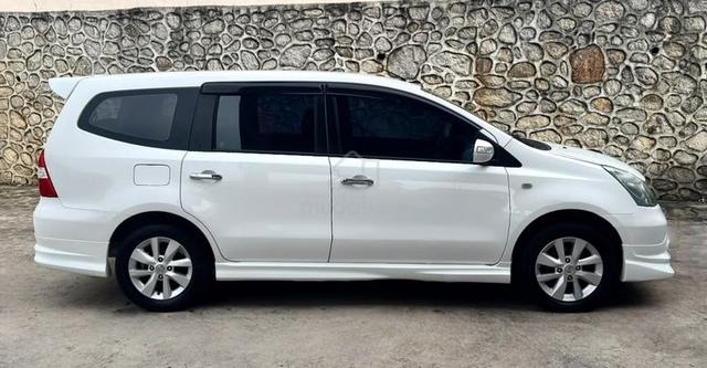 2011 Nissan GRAND LIVINA 1.8 IMPUL (A) - 2