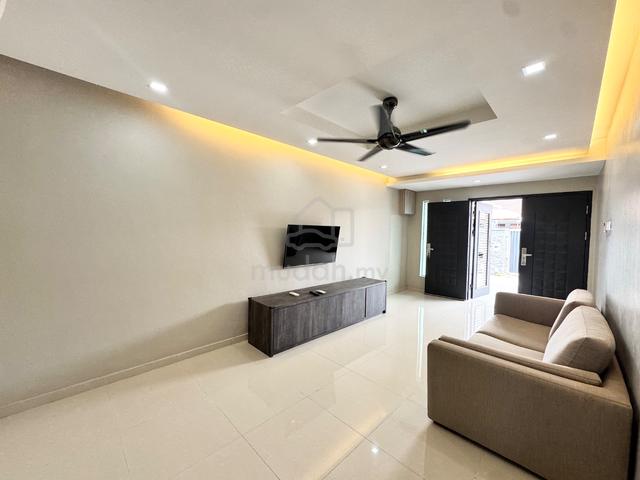 Bukit Indah Single Storey good condition well renovation for sale 1