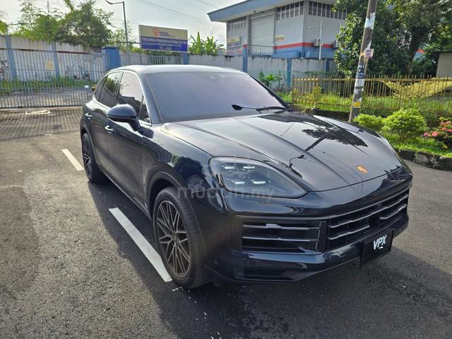 2023 Porsche CAYENNE 4.0 S V8 A) - 1