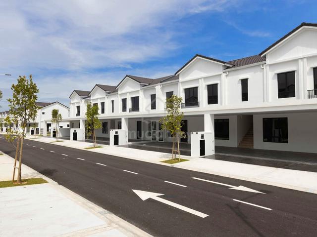 Eco Horizon EcoWorld Townhouse | Ground Floor | Gated Security 1