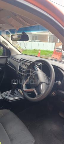 2022 Isuzu D-MAX AUTO PLUS 1.9L (A) - 3
