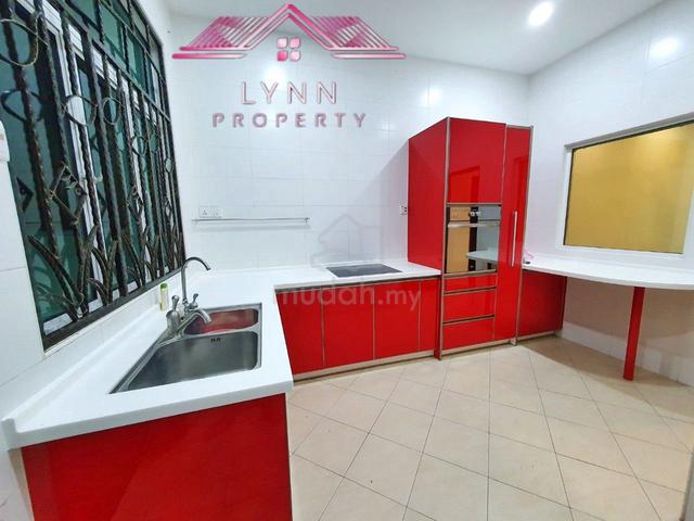 3 Storey Terrace @ Jelutong 3407 Sqft Fully Renovation 1