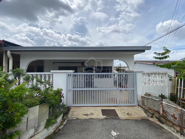 Fully extended single storey terrace nearby Seremban Town n Senawang 1