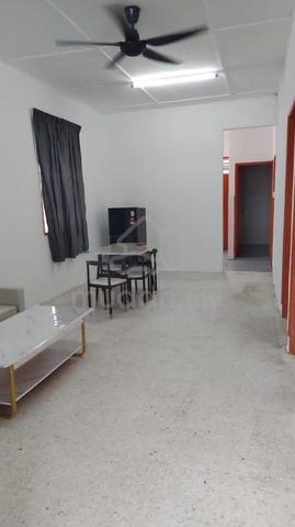 Jalan keembong, Johor Jaya @ Single storey end lot for rent 1