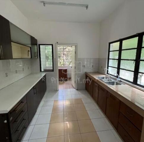 Selangor Kota Damansara Leasehold 1.5-Storey Terraced House For Sale 1