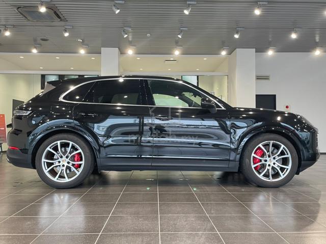 2023 Porsche Cayenne S (E3 II) HIGH SPECIFICATION - 3