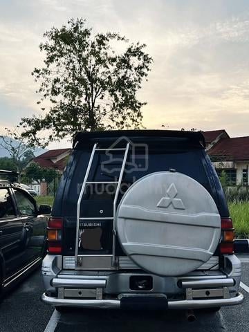 2000 Mitsubishi PAJERO 2.4 T V31V (M) - 1