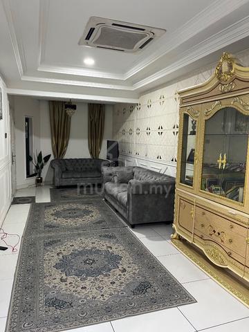 Rumah 1.5 Tingkat Utk Di Sewa 1