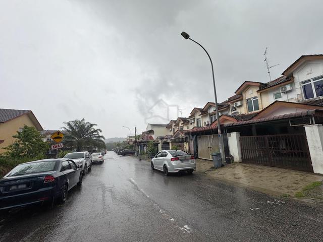 Bestari Indah,medium low cost,full loan cash out, condition good good 1