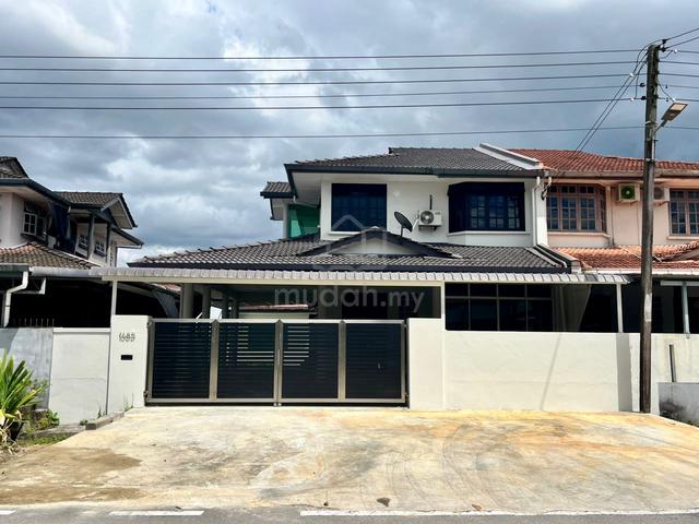 STAPOK DOUBLE STOREY SEMI DETACHED FOR SALE At JALAN KANGKOK KUCHING 1