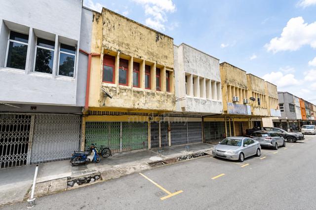 2 Storey 22x75 Shop Lot Facing Main Road @ Taman Ehsan Kepong 1