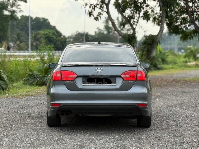 TipTop ‼️2015 Volkswagen JETTA 1.4 TSI - 4