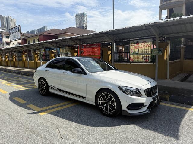 2016 Mercedes Benz C200 AVANTGARDE AMG LINE 2.0 - 1