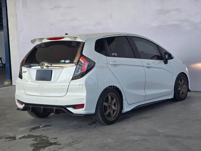 2015 Honda JAZZ 1.5 V (A) Full Loan |Monthly - 4