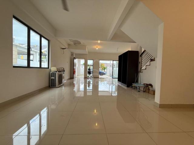 [End Lot] 2Storey House @ Abadi Heights Near Puchong South Taylor 1