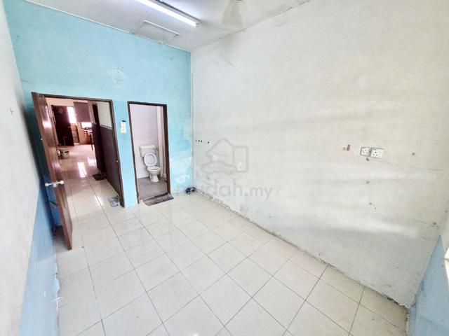 Below market Single storey terrace seksyen 29 Shah Alam 5
