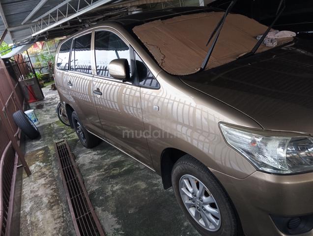 2015 Toyota INNOVA 2.0 E (A) - 2