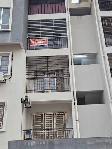 Taman Bukit Inai Apartment (Nilai) 1
