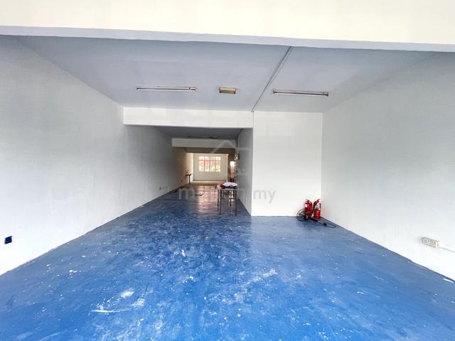 Office First floor Tingkat 1 Taman Perniagaan Nilam Kajang Mainroad 1