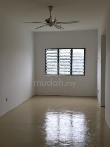 Mercury Apartment 3