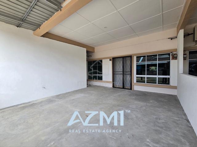 Well Maintained Single Storey Terrace Intermediate at Desa Pujut Permy 1