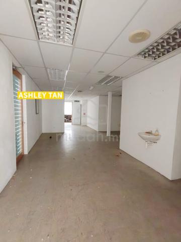 MAINROAD FACING 9114sf 3sty Adjoining Shoplot Butterworth Partly Fit 1