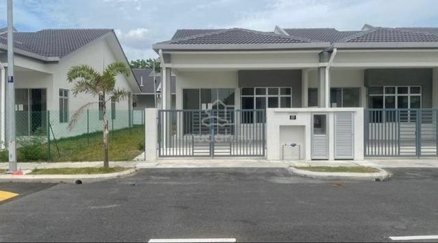 Rumah Teres 1 Tingkat Banting, Jenjarom, Sungai Manggis{100%full loan} 1