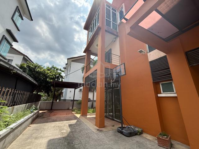 3 Storey Bungalow @ Taman Yarl, OUG, KL 1