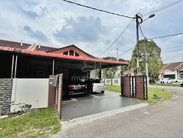 CORNER LOT LUAS | MOVE-IN READY | BANDAR PUTRA Kulai 1