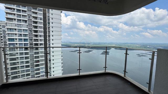 Bay Laurel @ Country Garden Danga Bay 1